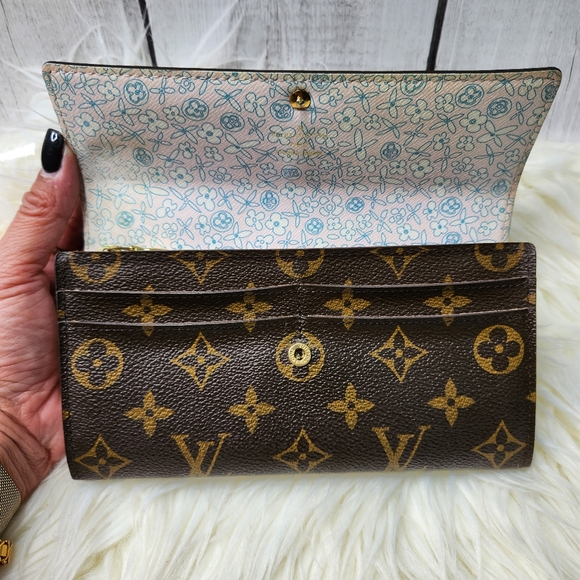 Louis Vuitton Sarah Wallet - Picture 6 of 8